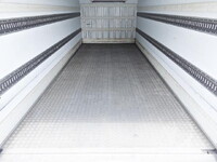 ISUZU Forward Refrigerator & Freezer Truck TKG-FRR90T2 2017 369,000km_12