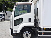 ISUZU Forward Refrigerator & Freezer Truck TKG-FRR90T2 2017 369,000km_9