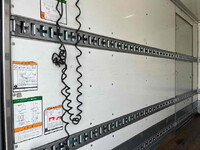 ISUZU Elf Panel Van TRG-NKR85N 2015 142,250km_10