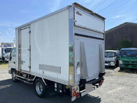 ISUZU Elf Panel Van TRG-NKR85N 2015 142,250km_2