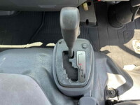 ISUZU Elf Panel Van TRG-NKR85N 2015 142,250km_37