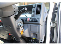 ISUZU Elf Bottle Van TRG-NJR85AN 2016 78,000km_32