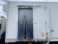 ISUZU Elf Refrigerator & Freezer Truck 2RG-NPR88AN 2020 151,382km_21