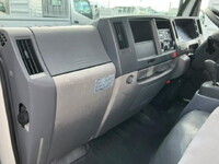 ISUZU Elf Bottle Van TRG-NJR85AN 2015 84,000km_37