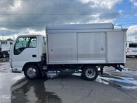 ISUZU Elf Bottle Van TRG-NJR85AN 2015 84,000km_5
