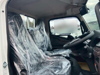 MITSUBISHI FUSO Canter Flat Body 2RG-FBA20 2026 107km_27