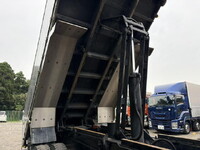 UD TRUCKS Quon Deep Dump QKG-CD5YL 2014 130,000km_10
