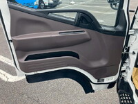 MITSUBISHI FUSO Canter Flat Body 2RG-FBA20 2026 107km_26