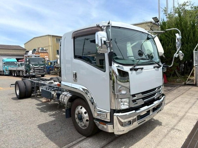 UD TRUCKS Condor Chassis 2RG-BTR90V2 2020 220,510km