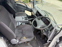 UD TRUCKS Condor Chassis 2RG-BTR90V2 2020 220,510km_17