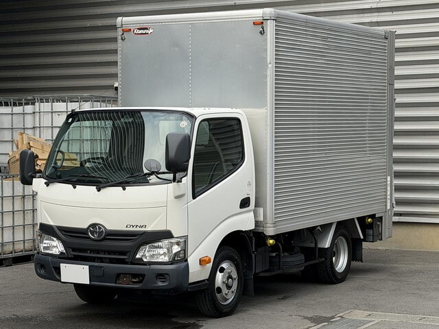 Dyna Aluminum Van_1