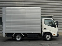 TOYOTA Dyna Aluminum Van TPG-XZU605 2018 180,000km_4