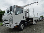 Elf Truck (With 4 Steps Of Cranes)