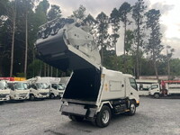 HINO Dutro Garbage Truck TPG-XZU600X 2017 114,104km_7