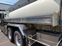 UD TRUCKS Quon Tank Lorry LKG-CD5YL 2011 565,920km_18