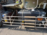 UD TRUCKS Quon Tank Lorry LKG-CD5YL 2011 565,920km_19