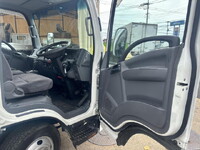 ISUZU Elf Flat Body TRG-NLR85AR 2017 255,466km_31