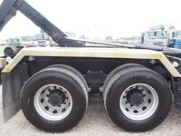 UD TRUCKS Quon Container Carrier Truck LDG-CW5XL 2012 837,068km_15