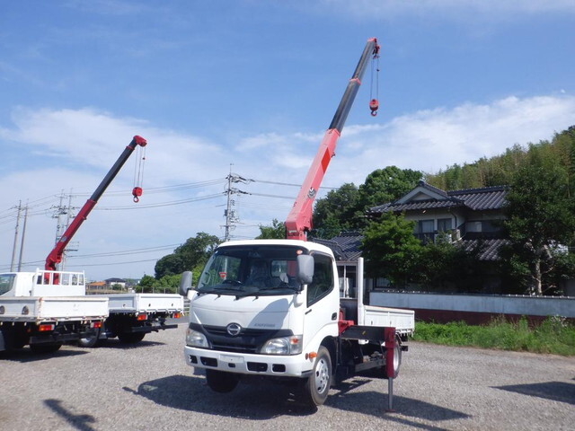 HINO Dutro Truck (With 3 Steps Of Cranes) TKG-XZU650M 2013 71,678km_1