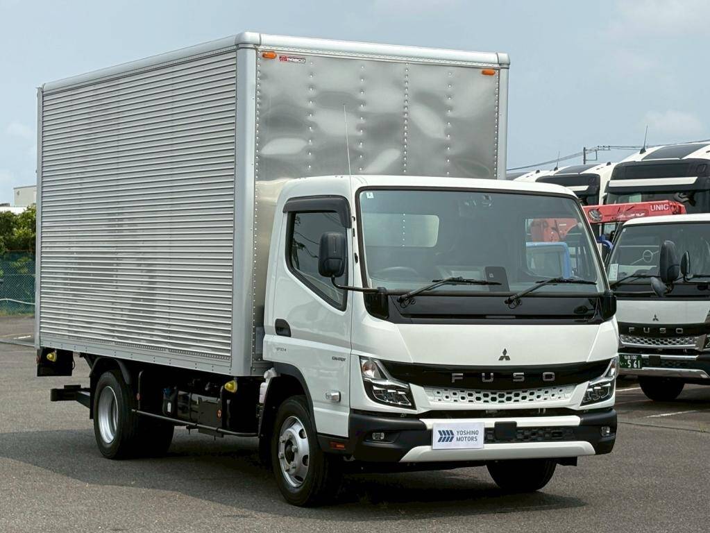 Canter Aluminum Van_2