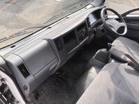 ISUZU Elf Aluminum Van TRG-NMR85AN 2018 158,981km_31