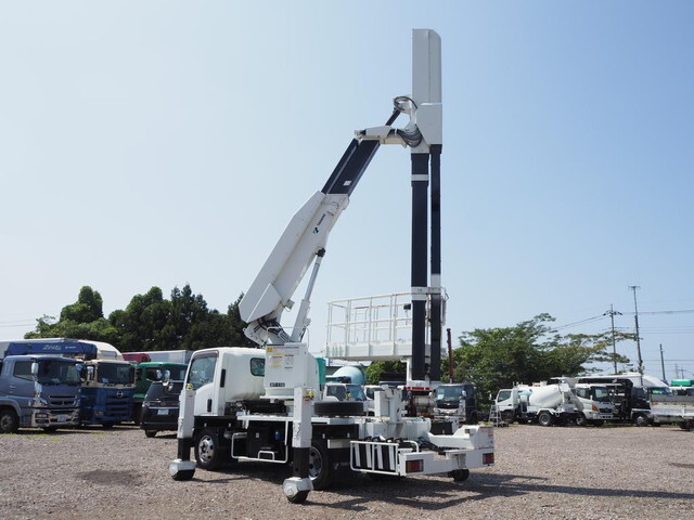 Elf Cherry Picker_2
