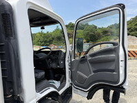 ISUZU Elf Aluminum Van TRG-NPR85AN 2016 390,651km_34