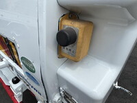 ISUZU Elf Garbage Truck TKG-NMR85N 2013 220,659km_10