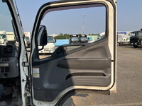 MITSUBISHI FUSO Canter Aluminum Van TKG-FEA50 2013 76,107km_32