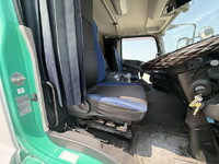 ISUZU Giga Refrigerator & Freezer Truck QKG-CYJ77B 2017 1,426,951km_32