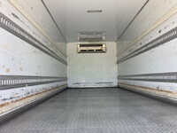 ISUZU Forward Refrigerator & Freezer Truck TKG-FRR90S2 2014 684,196km_8