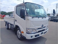 HINO Dutro Flat Body 2RG-XZU605M 2020 14,842km_1