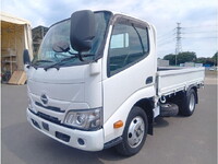 HINO Dutro Flat Body 2RG-XZU605M 2020 14,842km_3