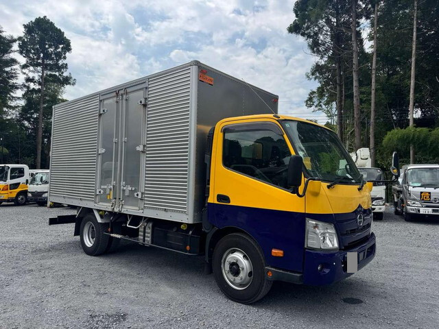 Dutro Aluminum Van_1
