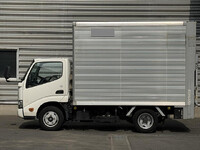TOYOTA Dyna Aluminum Van TPG-XZU605 2017 186,000km_3