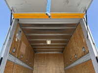TOYOTA Dyna Aluminum Van TPG-XZU605 2018 185,700km_9