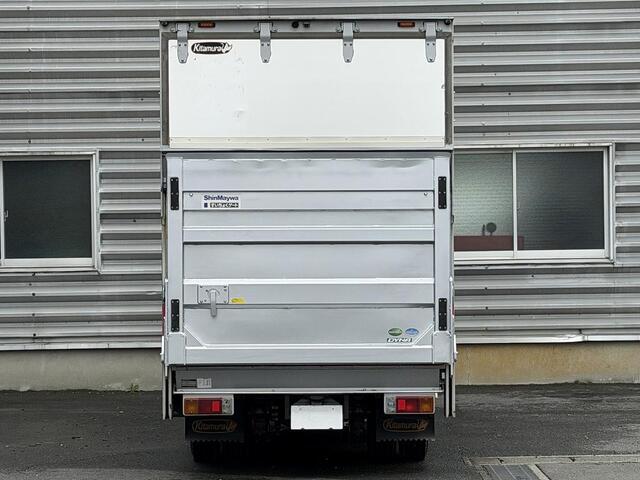 Dyna Aluminum Van_2