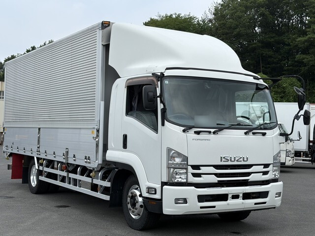 ISUZU Forward Aluminum Wing QPG-FTR34T2 2015 443,000km