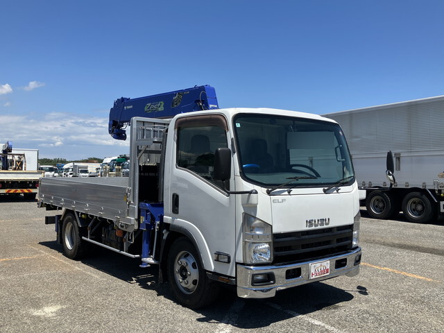 Elf Truck (With 6 Steps Of Cranes)_2