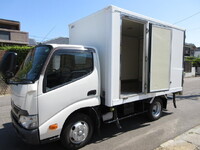 TOYOTA Others Reefer Van TKG-XZU605 2017 184,000km_3