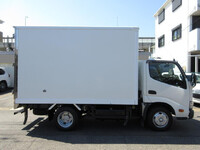 TOYOTA Others Reefer Van TKG-XZU605 2017 184,000km_7