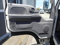 ISUZU Elf Panel Van TPG-NHR85AN 2016 86,000km_26