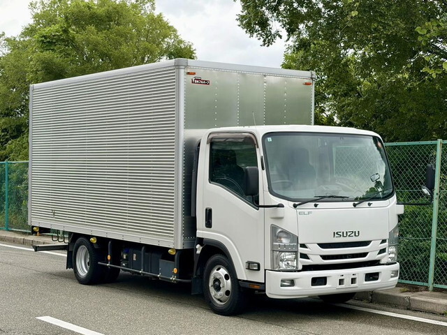 Elf Aluminum Van_1