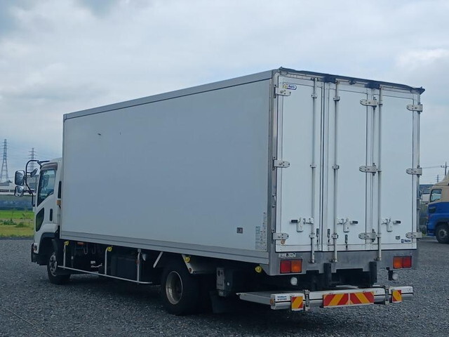 Forward Refrigerator & Freezer Truck_2