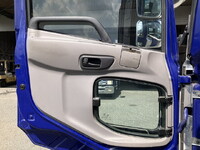 UD TRUCKS Quon Trailer Head QKG-GK6XAB 2016 592,940km_21