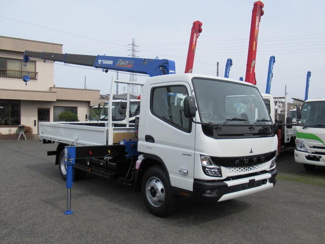 Canter Truck (With 4 Steps Of Cranes)_1