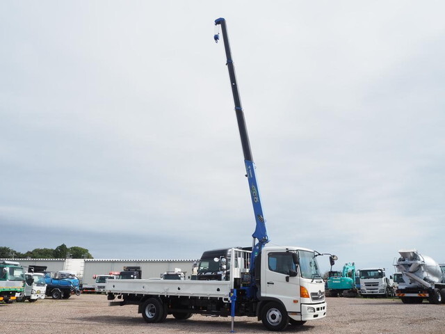 Ranger Truck (With 4 Steps Of Cranes)_1