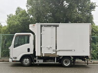 ISUZU Elf Refrigerator & Freezer Truck TPG-NLR85AN 2016 193,000km_6