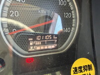 ISUZU Giga Aluminum Wing QPG-CYJ77B 2016 1,011,000km_38