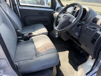 DAIHATSU Hijet Truck Box Van HBD-331V 2018 141,057km_9